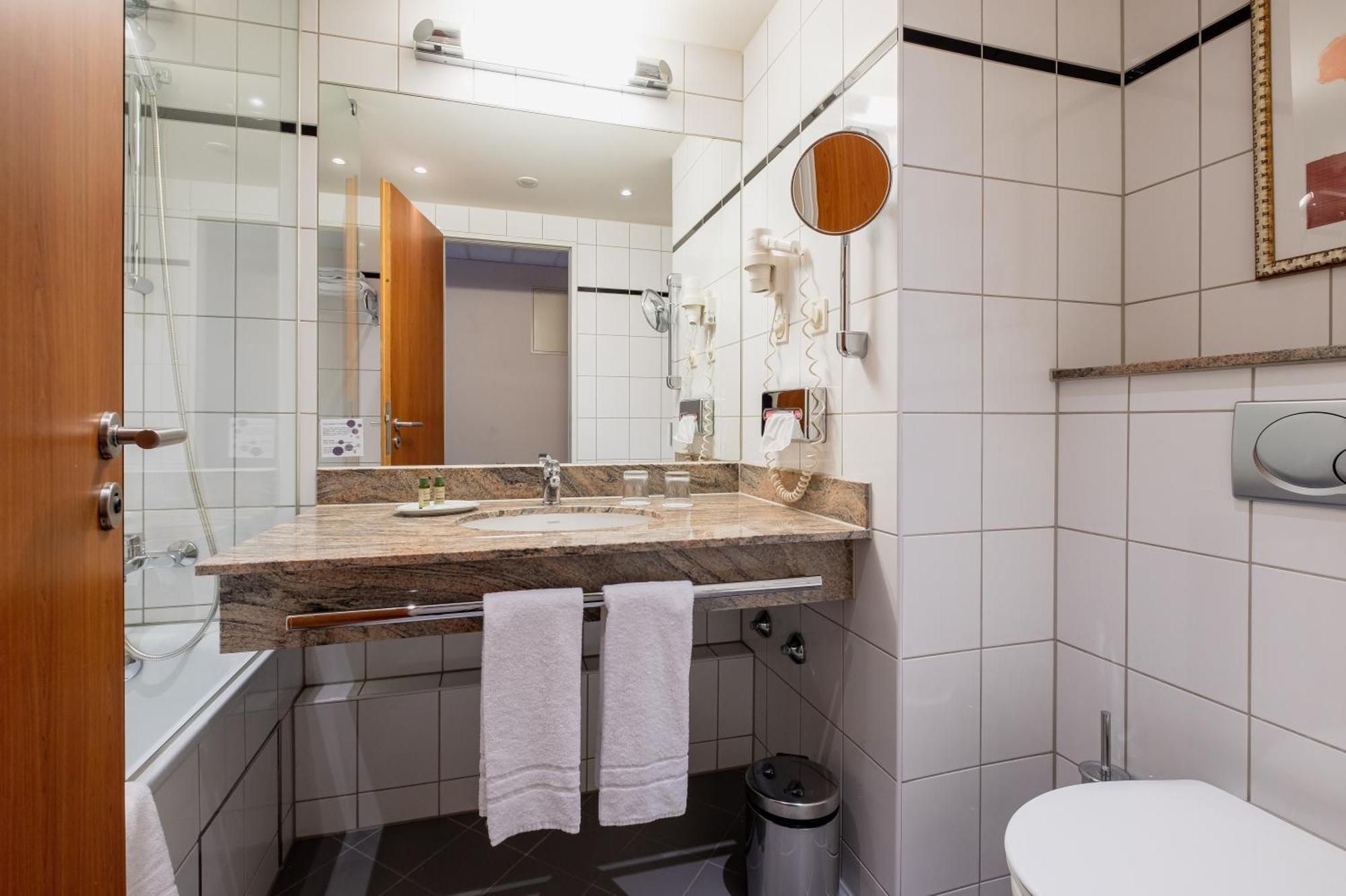 Welcome Hotel Gelsenkirchen Room photo